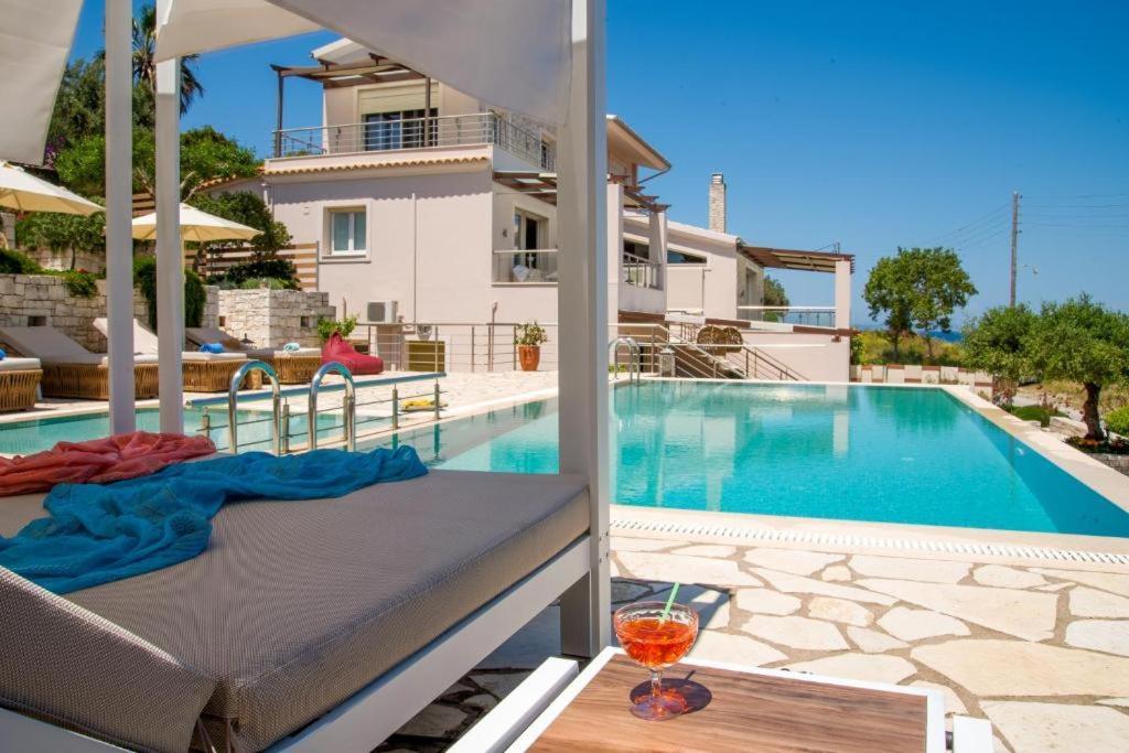 Sea View Suite With Pool Ґайос Екстер'єр фото