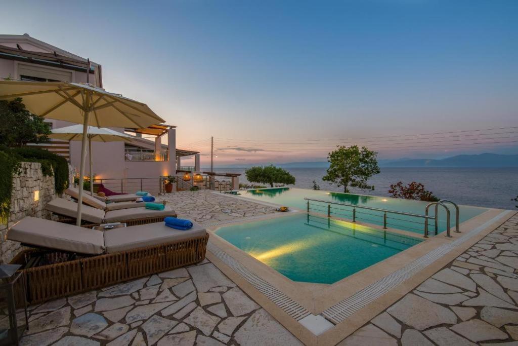 Sea View Suite With Pool Ґайос Екстер'єр фото